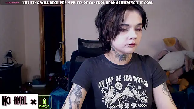 Snapshot of Dark__Elf chatting on June 2026 09:21:01 PM Dark Elf online show from June 2026 09:21:01 PM