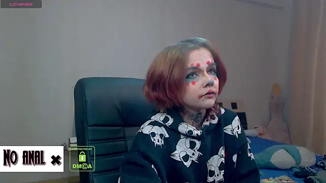 Snapshot of Dark__Elf chatting on November 2025 10:13:01 PM Dark Elf online show from November 2025 10:13:01 PM