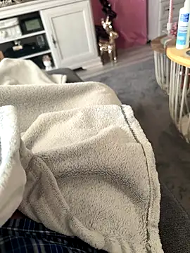 frechsein online show from December 2025 01:45:01 PM