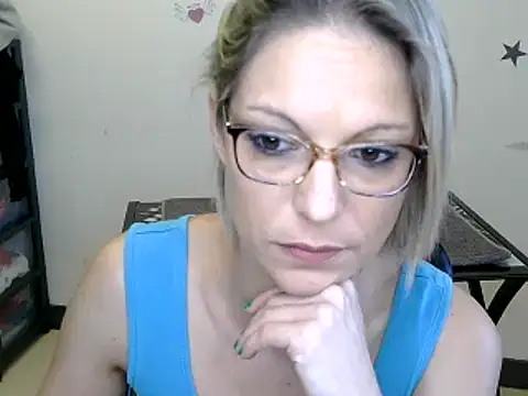 alixfeeling online show from December 2024 02:20:01 PM