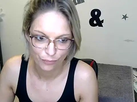 alixfeeling online show from December 2024 05:06:02 PM