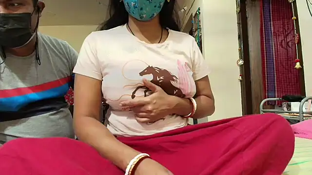 Elina Raj online show from February 2026 07:33:02 AM