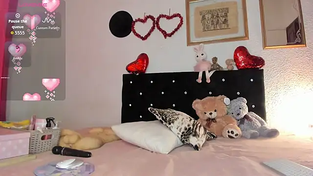 Silver Lovee online show from November 2025 07:58:01 PM