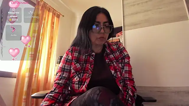 Silver Lovee online show from March 2026 03:25:01 PM