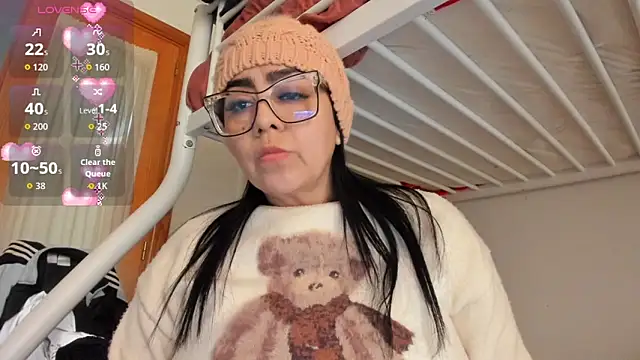 Silver Lovee online show from March 2026 01:23:02 PM