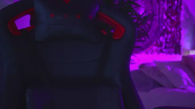 ambarEvans online show from March 2026 03:18:02 AM