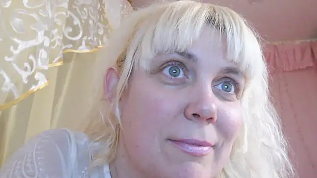 Snapshot of SunnySylvia chatting on January 2025 04:27:01 PM SunnySylvia online show from January 2025 04:27:01 PM