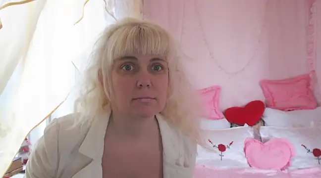 Snapshot of SunnySylvia chatting on February 2025 07:33:01 AM SunnySylvia online show from February 2025 07:33:01 AM