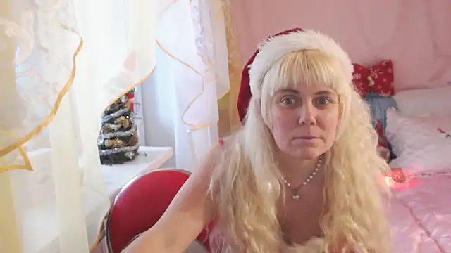 Snapshot of SunnySylvia chatting on December 2024 08:37:02 AM SunnySylvia online show from December 2024 08:37:02 AM