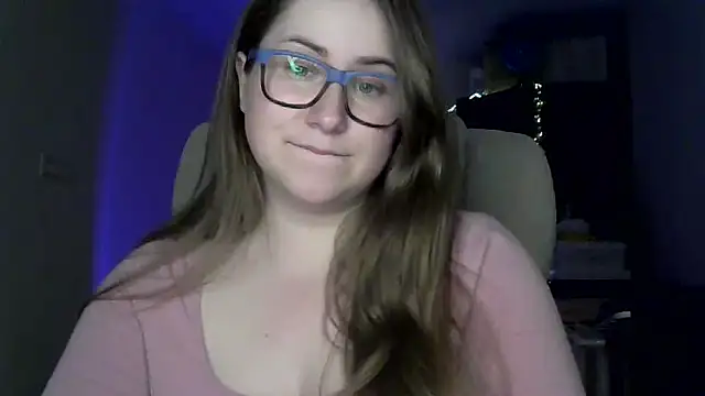 SeasonalSomeone online show from May 2026 08:51:01 PM