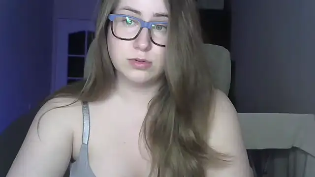 SeasonalSomeone online show from June 2026 10:48:02 PM