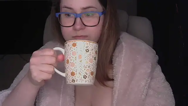 SeasonalSomeone online show from February 2026 10:08:02 PM