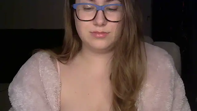 SeasonalSomeone online show from February 2026 10:32:01 PM