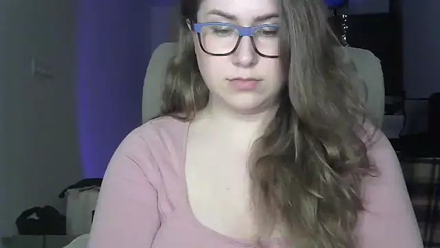 SeasonalSomeone online show from May 2026 11:27:01 PM
