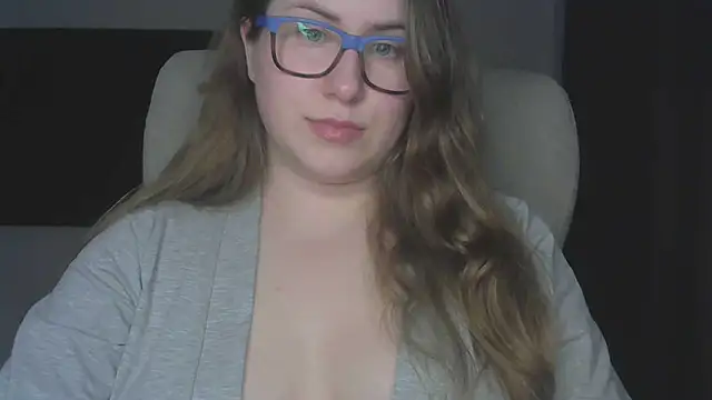 SeasonalSomeone online show from March 2026 09:40:01 PM