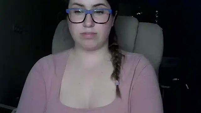 SeasonalSomeone online show from May 2026 08:59:01 PM