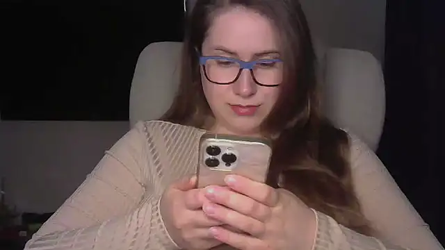 SeasonalSomeone online show from March 2026 11:34:01 PM