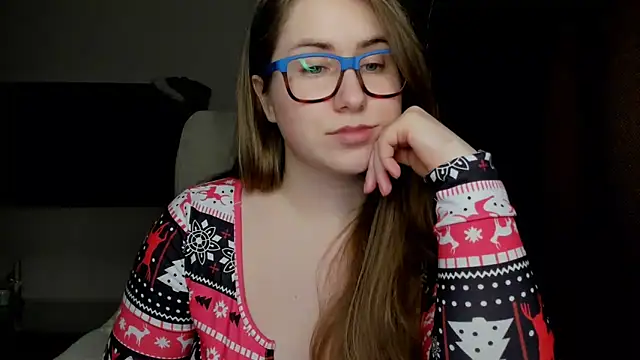 SeasonalSomeone online show from December 2025 11:40:01 PM