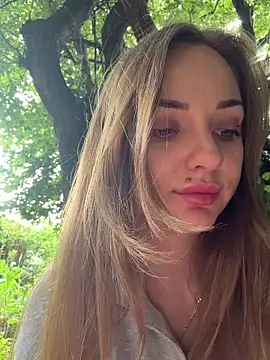 Snapshot of Night_dreams chatting on July 2026 09:38:01 AM Night dreams online show from July 2026 09:38:01 AM