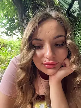 Snapshot of Night_dreams chatting on July 2026 09:05:01 AM Night dreams online show from July 2026 09:05:01 AM