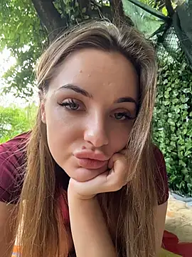 Snapshot of Night_dreams chatting on June 2026 09:25:02 AM Night dreams online show from June 2026 09:25:02 AM