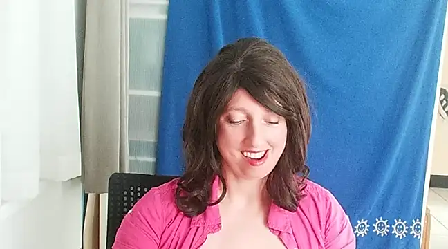 Snapshot of hotdestany chatting on February 2025 01:58:01 PM hotdestany online show from February 2025 01:58:01 PM