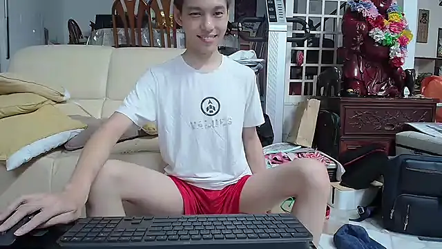 Snapshot of andrewooi chatting on January 2025 07:28:02 PM andrewooi online show from January 2025 07:28:02 PM