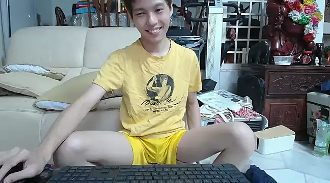 Snapshot of andrewooi chatting on March 2025 12:35:02 PM andrewooi online show from March 2025 12:35:02 PM
