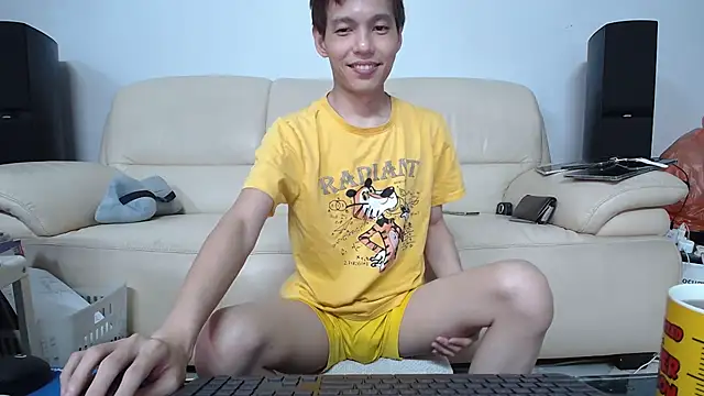 Snapshot of andrewooi chatting on July 2026 12:50:02 PM andrewooi online show from July 2026 12:50:02 PM