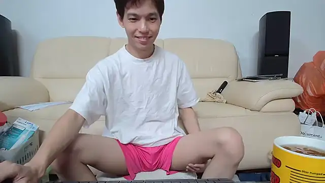 Snapshot of andrewooi chatting on February 2026 07:24:01 PM andrewooi online show from February 2026 07:24:01 PM