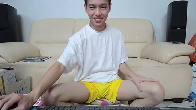 Snapshot of andrewooi chatting on September 2025 05:23:01 PM andrewooi online show from September 2025 05:23:01 PM