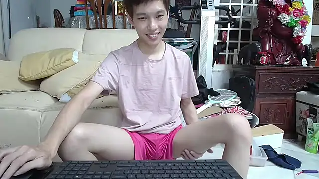 Snapshot of andrewooi chatting on March 2025 07:49:02 PM andrewooi online show from March 2025 07:49:02 PM
