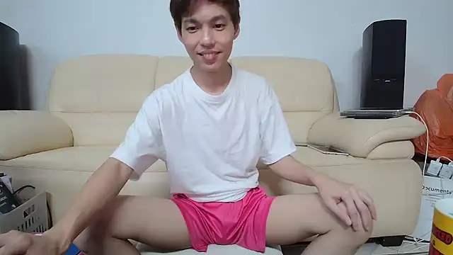 Snapshot of andrewooi chatting on November 2025 11:36:01 AM andrewooi online show from November 2025 11:36:01 AM