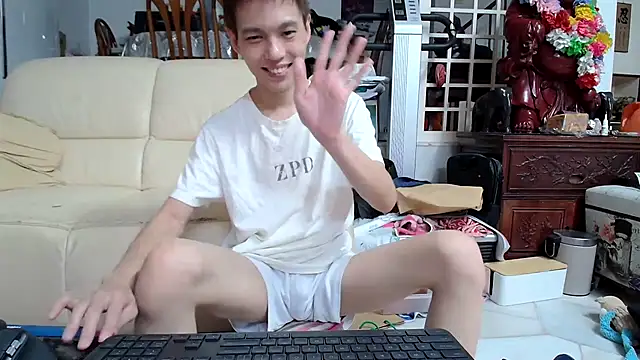 Snapshot of andrewooi chatting on January 2025 02:08:02 PM andrewooi online show from January 2025 02:08:02 PM