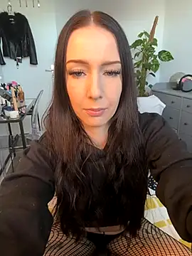 Snapshot of Trixie-Tainted chatting on October 2025 12:41:01 PM Trixie-Tainted online show from October 2025 12:41:01 PM
