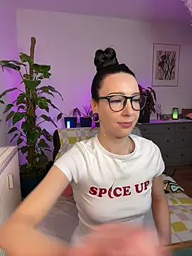 Snapshot of Trixie-Tainted chatting on March 2025 11:00:01 AM Trixie-Tainted online show from March 2025 11:00:01 AM