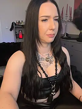 Trixie-Tainted online show from March 2026 04:23:02 PM