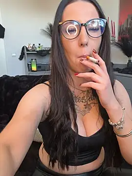 Trixie-Tainted online show from April 2026 02:10:02 PM