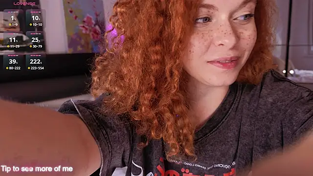 Snapshot of YammyPie chatting on May 2026 01:17:01 PM YammyPie online show from May 2026 01:17:01 PM