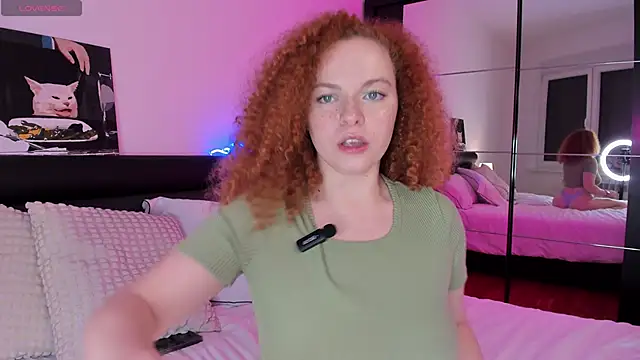 Snapshot of YammyPie chatting on January 2026 08:29:01 PM YammyPie online show from January 2026 08:29:01 PM