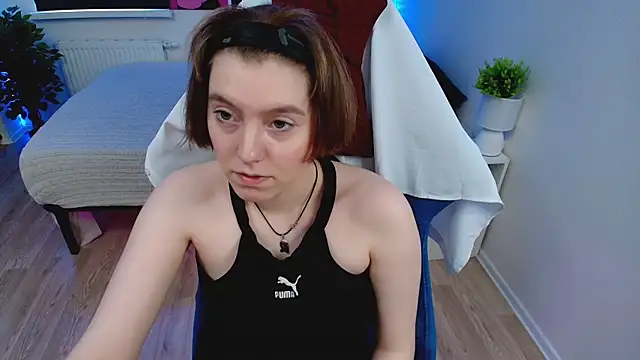 CranberryHot online show from March 2025 08:15:01 AM