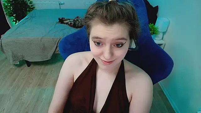 CranberryHot online show from July 2026 11:40:01 AM