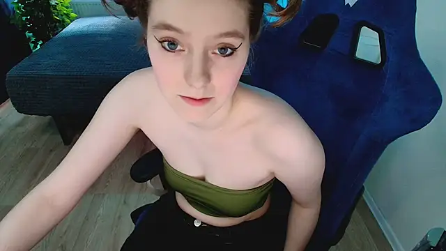 CranberryHot online show from July 2026 04:35:02 AM