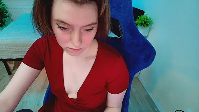 CranberryHot online show from October 2025 07:03:02 PM