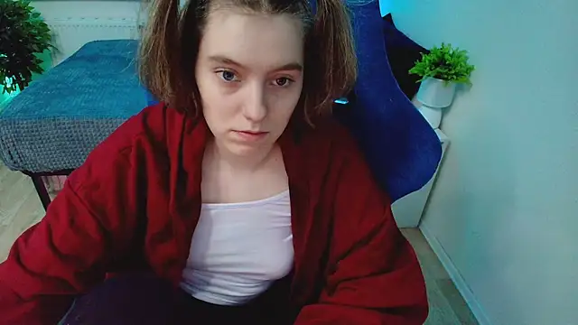 CranberryHot online show from November 2025 02:16:02 PM