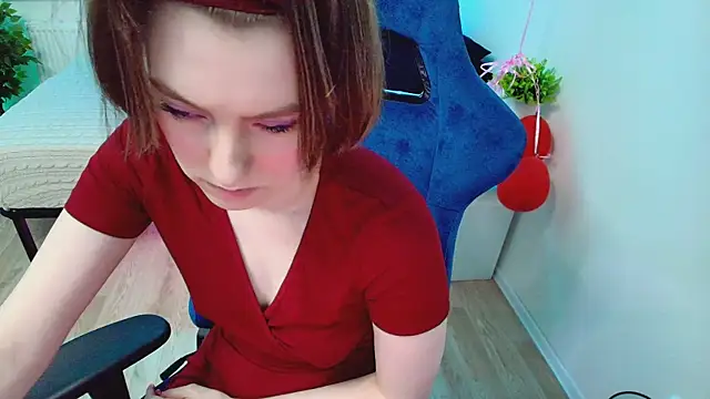 CranberryHot online show from October 2025 10:51:01 AM