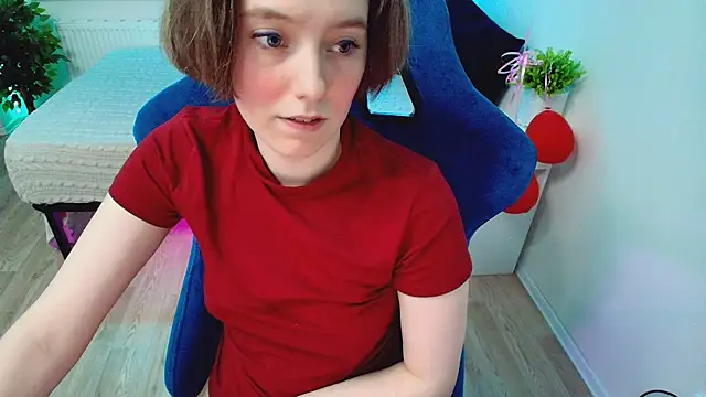 CranberryHot online show from October 2025 07:36:02 PM