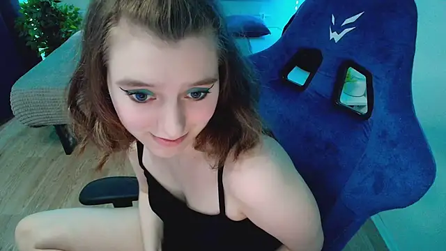 CranberryHot online show from June 2026 03:55:02 PM