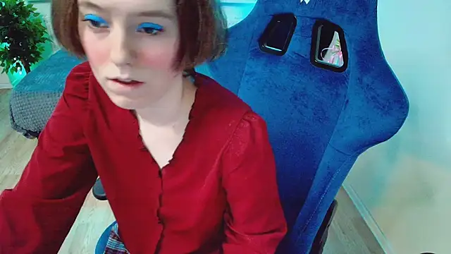 CranberryHot online show from October 2025 02:06:02 PM