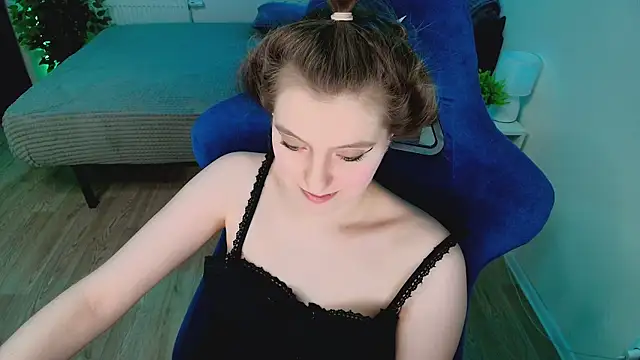 CranberryHot online show from July 2026 11:35:02 PM
